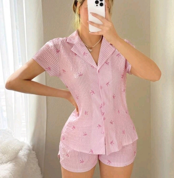 2pcs/Set Pink Cute Striped Bow Print Outfit, For Indoor And Outdoor Wear - Picture 3 of 4